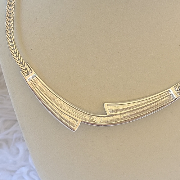 Swarovski Swan Signed Black and Clear Necklace- Great Condition - Picture 3 of 9